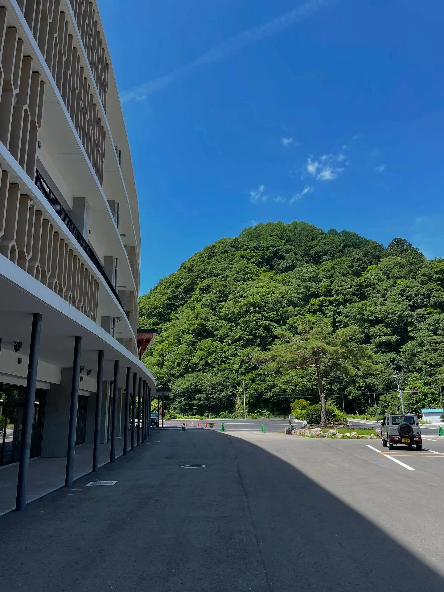 朝から県北と沿岸の葬儀場を8ヶ所と、ついでの町役場を１日かけ...