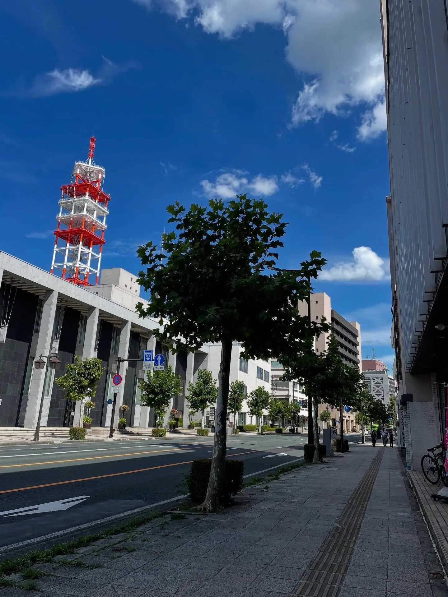 今日は朝から、昨日の続きで亡くなった遺言者様の手続きからスタ...
