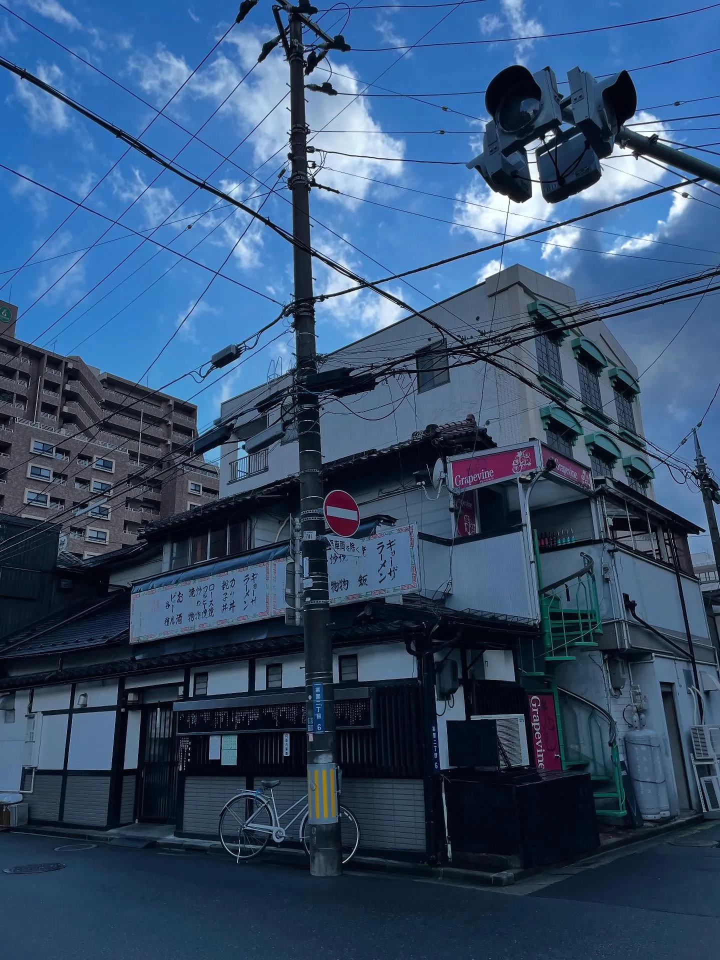 今日も朝イチで郵便局に行って、相続手続きを2件お願いして、急...