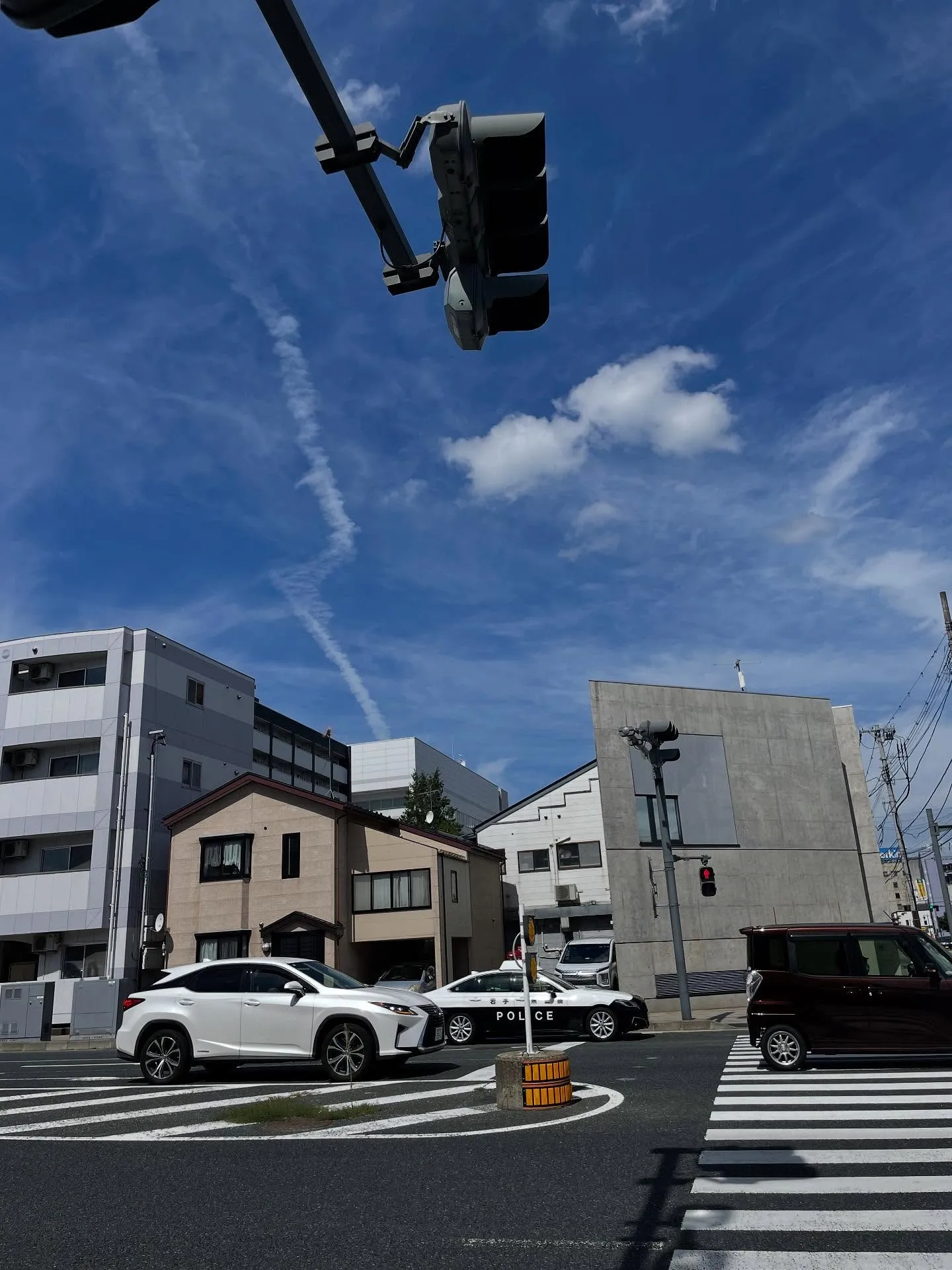 今日は朝から相続手続きのご相談で、お客様宅を訪問、相続の話が...