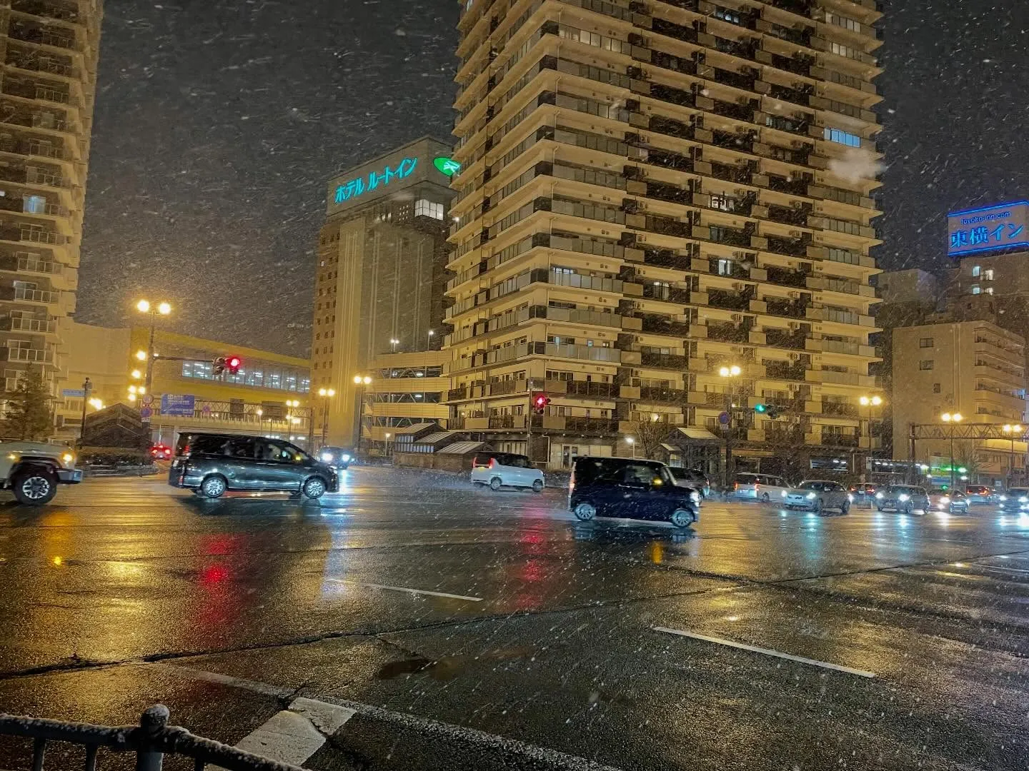 今日はドコからも連絡がないという事で、朝から事務所に篭って、...