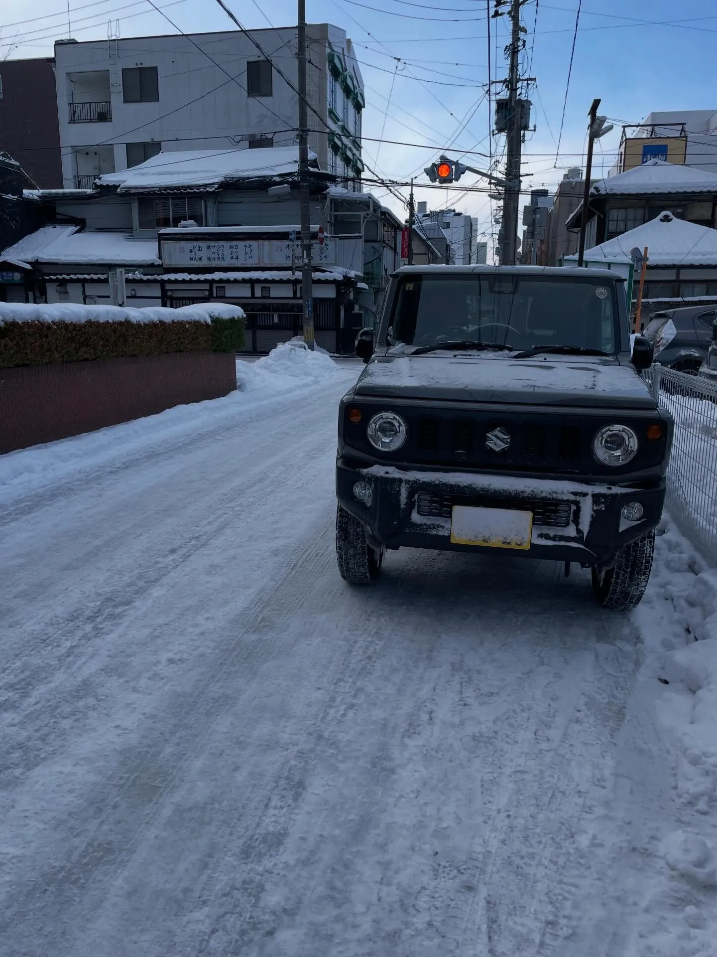 朝から請求書などの整理をした後、まずはチラシを置かせて頂いて...
