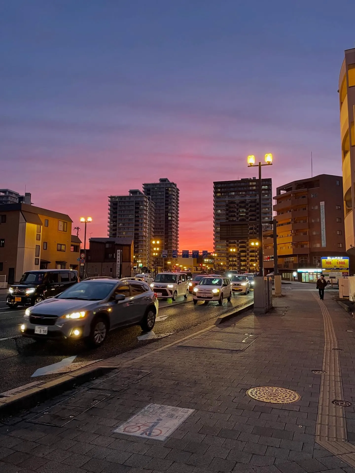 今日の午前中はお客様との連絡や遺産のまとめ、遺産分割協議書の...